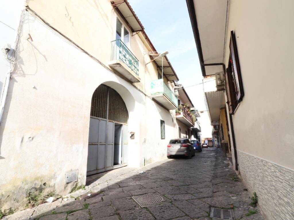 Casa indipendente a Teverola in Via Viella Nuova, 17 - Foto 2