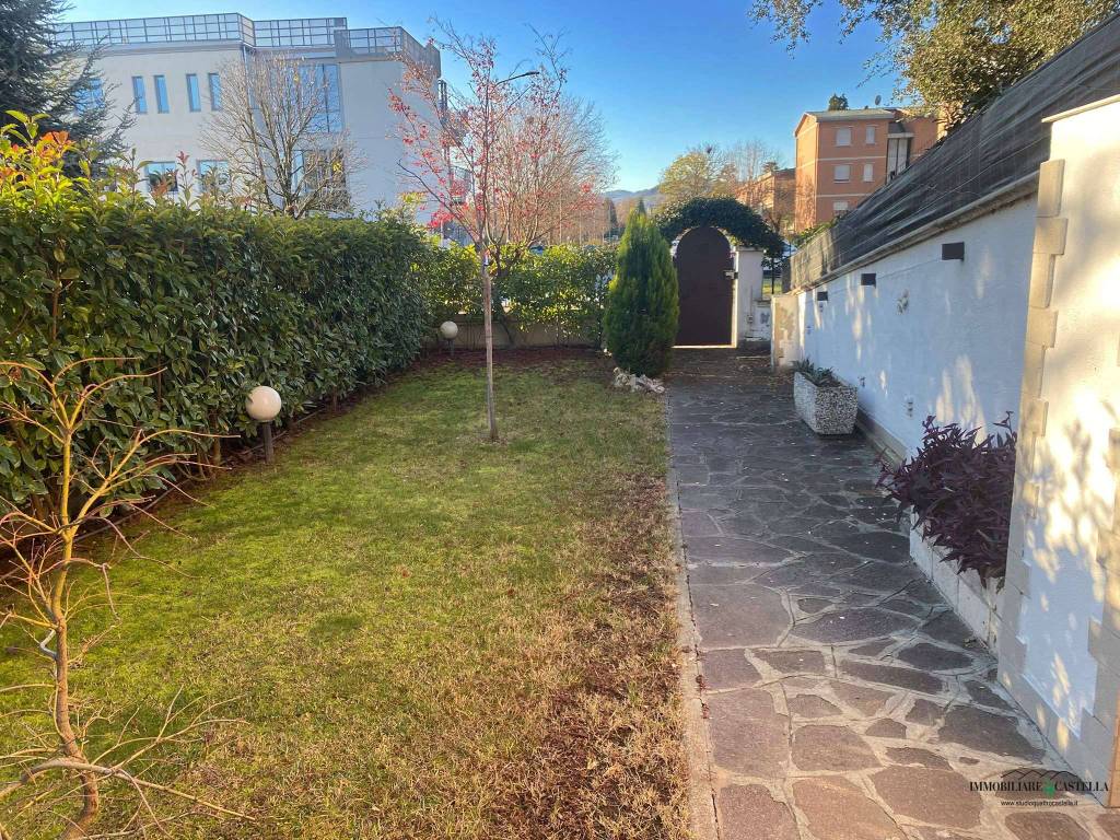 Villa a Quattro castella in via Mattei 8 - Foto 4