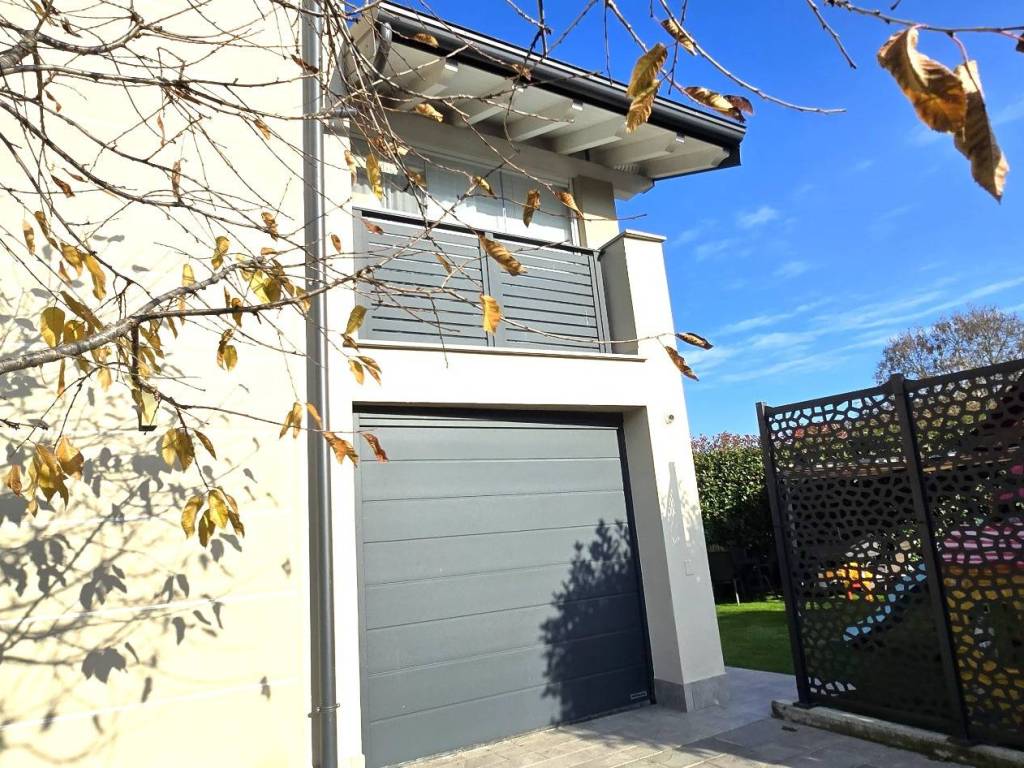 Villa a Siziano in Via Porte Rosse - Foto 2