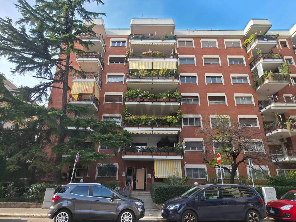 Appartamento a Bari in Via Mauro Amoruso, 17 - Foto 2