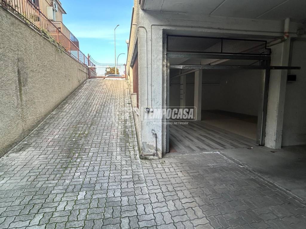 Immobile a Ladispoli in Via RIMINI 1/C - Foto 5