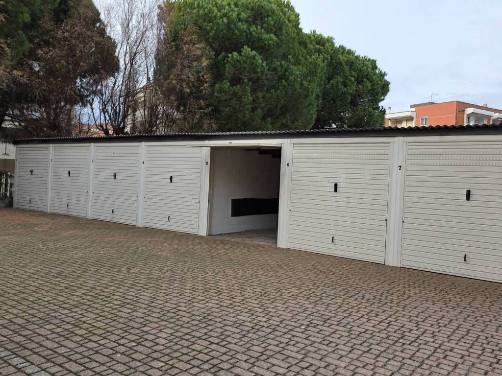 Box / garage a Albenga in Via Dalmazia - Foto 4