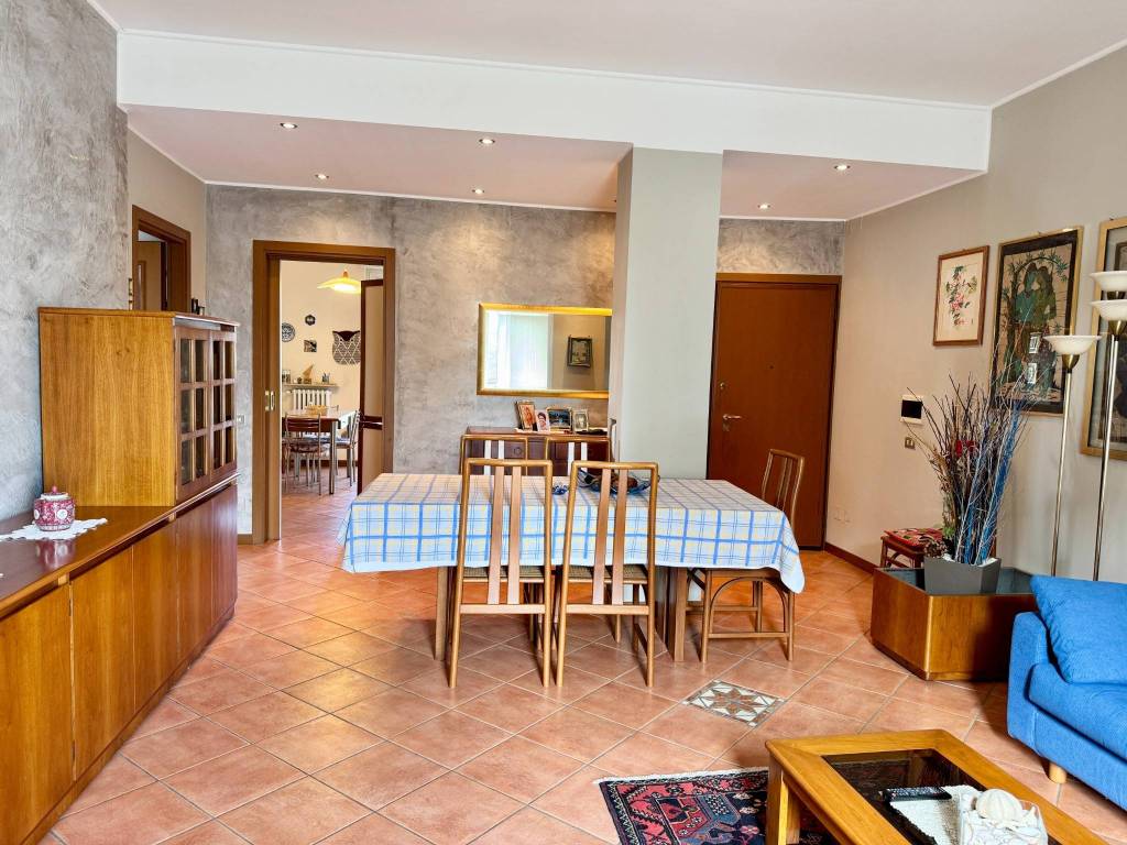 Appartamento a Saronno in Via San Giuseppe - Foto 2