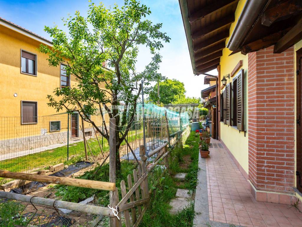 Villa a Santena in Via Vittorio Veneto 49 - Foto 5