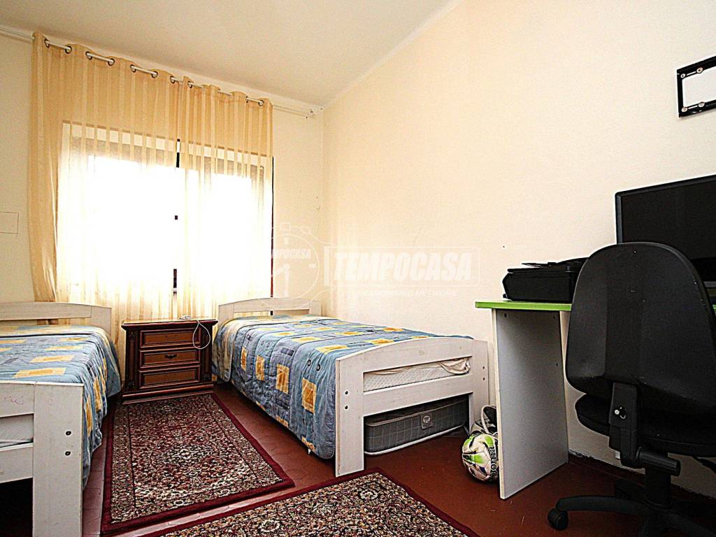 Appartamento a Aosta in Via Aurora Vuillerminaz 7 - Foto 5