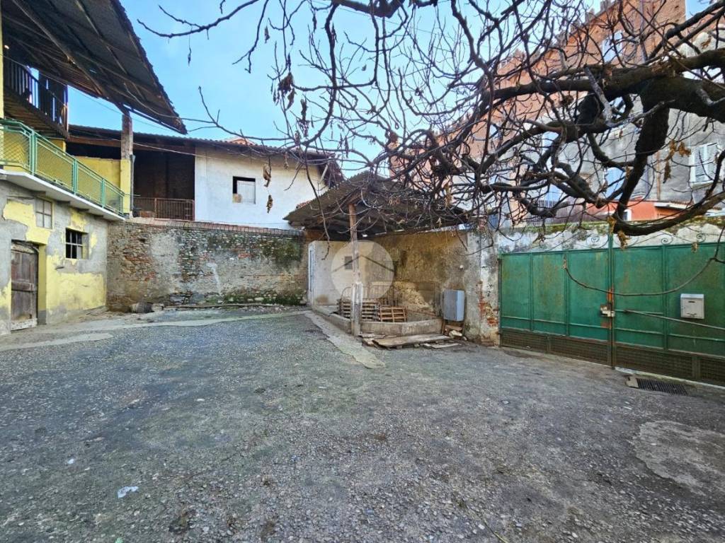 Casa indipendente a Candia canavese in Via C. Battisti, 15 - Foto 3