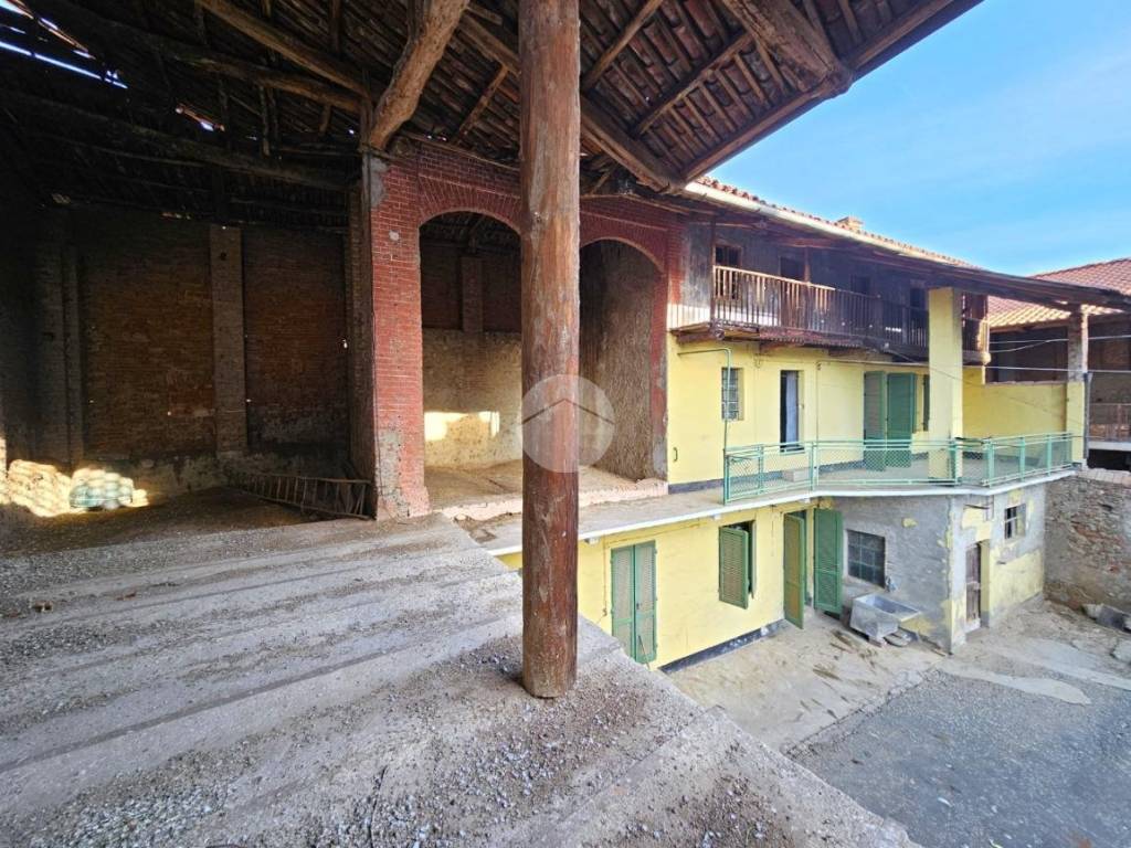 Casa indipendente a Candia canavese in Via C. Battisti, 15 - Foto 4