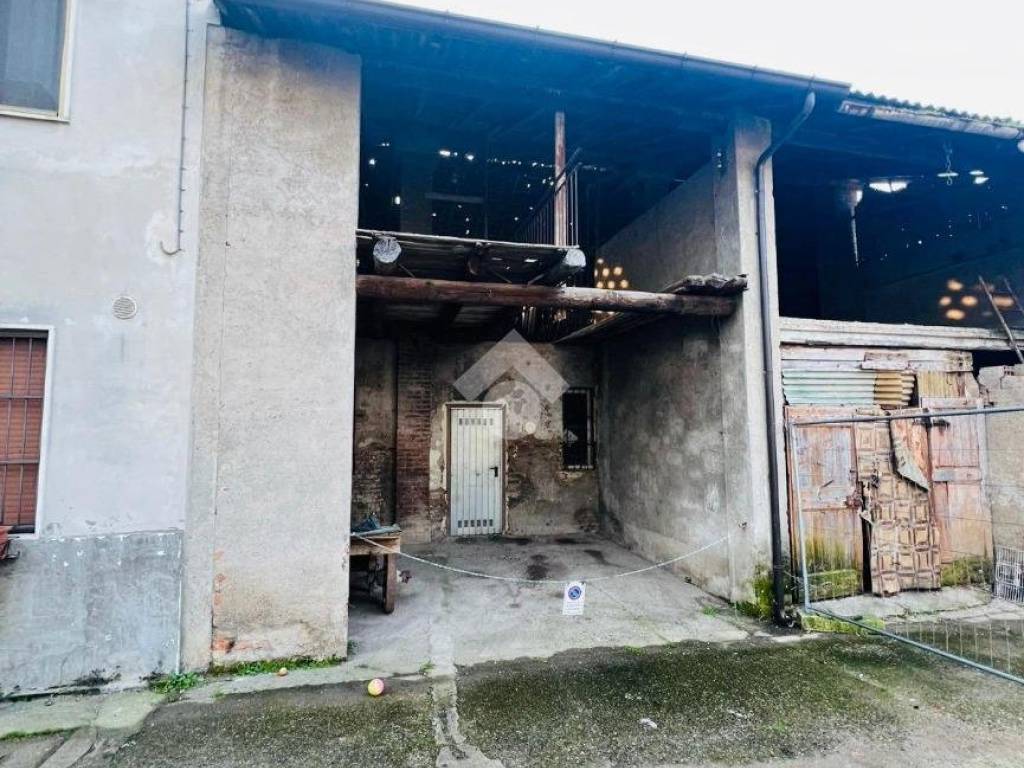 Rustico / casale a Caravaggio in Via Guglielmo Oberdan, 42 - Foto 3