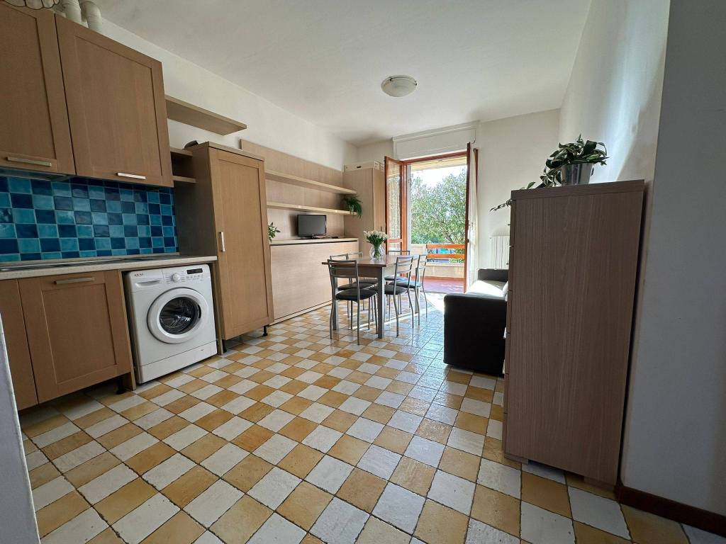 Appartamento a Follonica in Via Litoranea, 198 - Foto 2