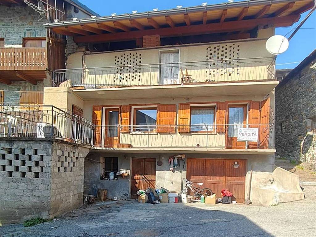 Casa indipendente a Challand-saint-victor in Frazione Chatagnaire - Foto 2