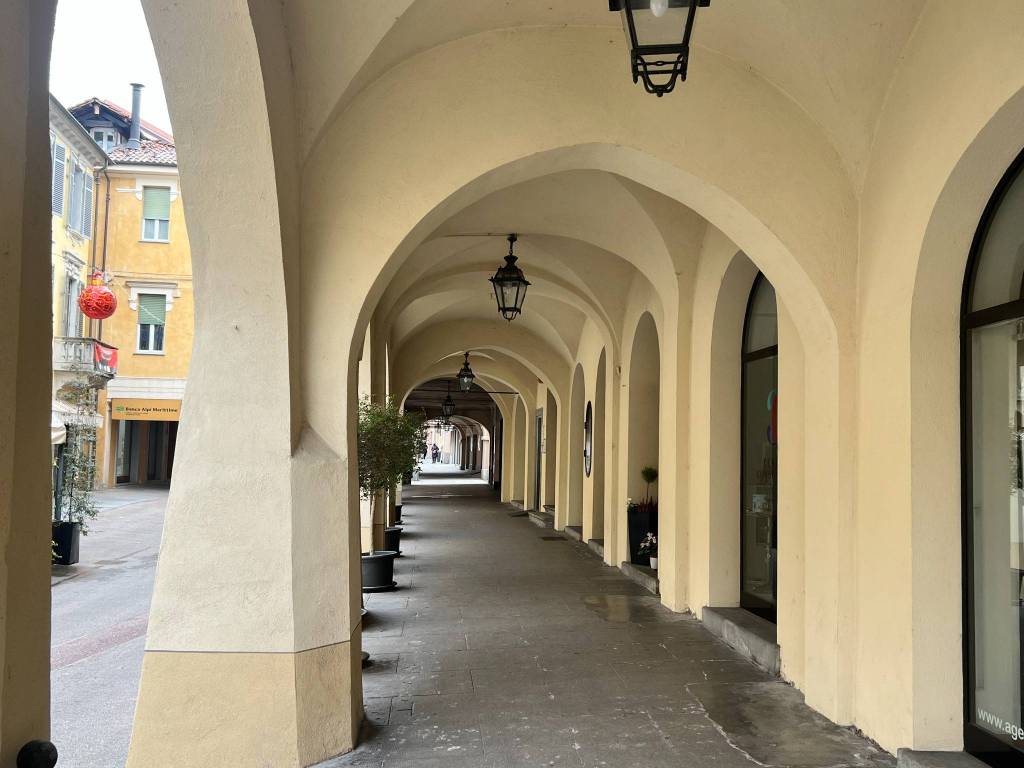 Appartamento a Fossano in Via Camillo Benso di Cavour, 30 - Foto 2