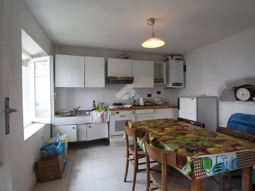 Villa a Neviano degli arduini in Strada la Villa, 57 - Foto 3