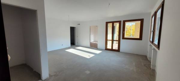 Appartamento a Verona in Via Cernisone 2/A - Foto 4