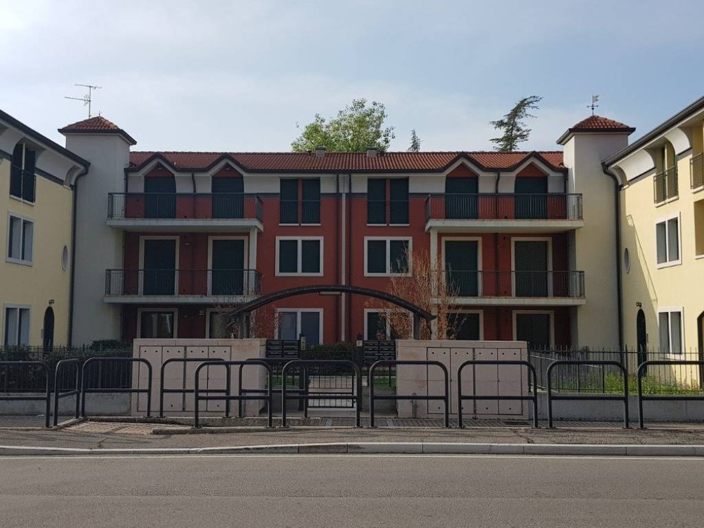 Appartamento a Verona in Via Cernisone - Foto 2