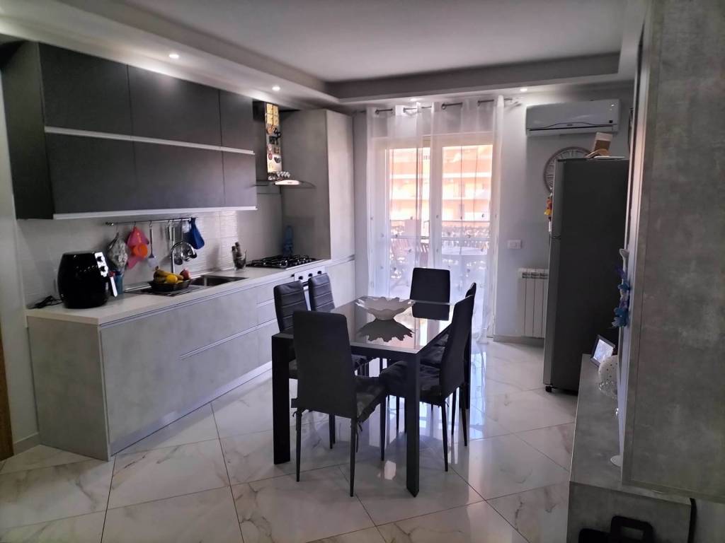 Appartamento a Messina in Via Bartolomeo Colleoni, 47 - Foto 4