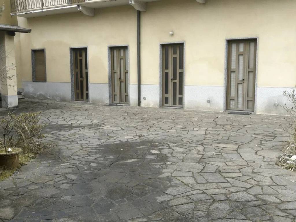 Villa a Busto arsizio in Viale Sicilia S.N.C. - Foto 2