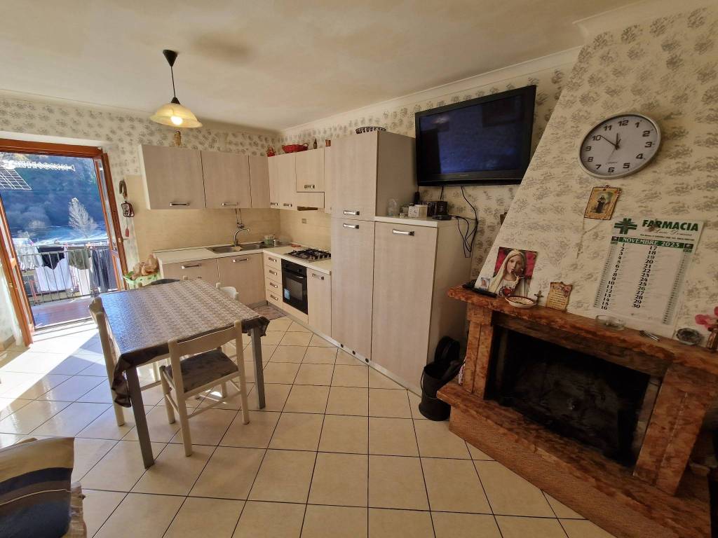 Casa indipendente a Carsoli in Via della Fortezza - Foto 3