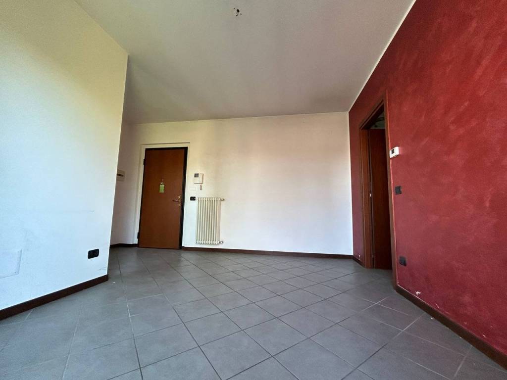 Appartamento a Cardano al campo in Via Cadore, 28 - Foto 3