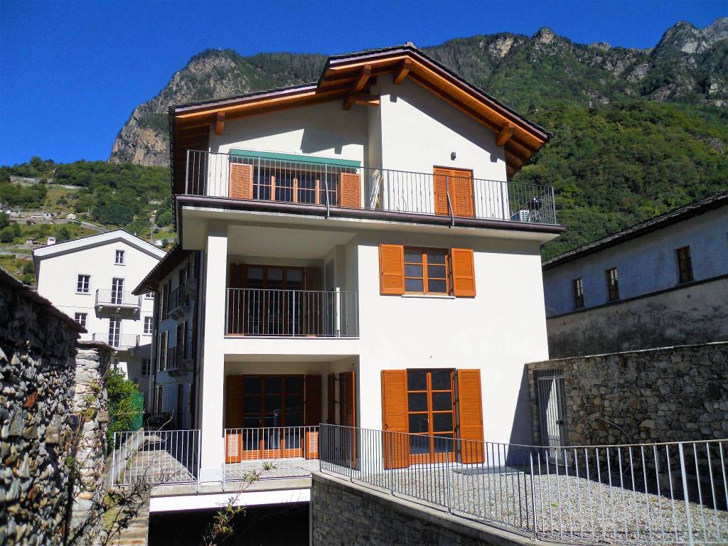 Appartamento a Chiavenna in Vicolo di Mulini - Foto 4