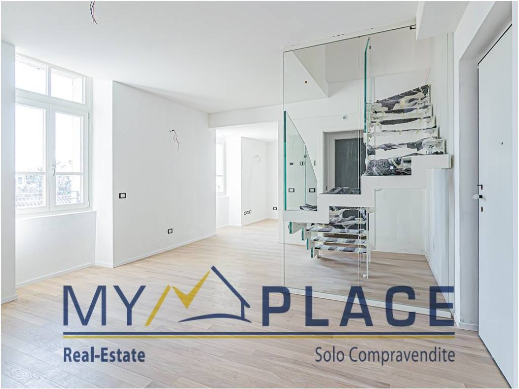 Appartamento a Lecco in Via Antonio Ghislanzoni, 10 - Foto 2