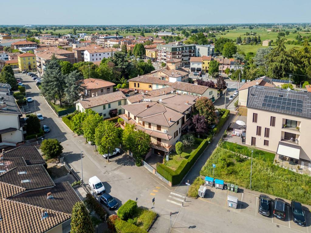 Villetta a schiera a Casalgrande in Via Salvo D'Acquisto - Foto 2