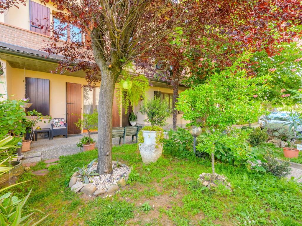 Villetta a schiera a Casalgrande in Via Salvo D'Acquisto - Foto 4