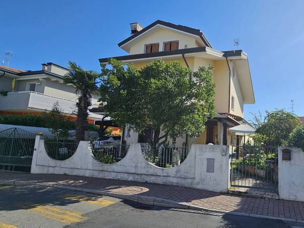 Villa a Caorle in Via Gorgona, 7 - Foto 4