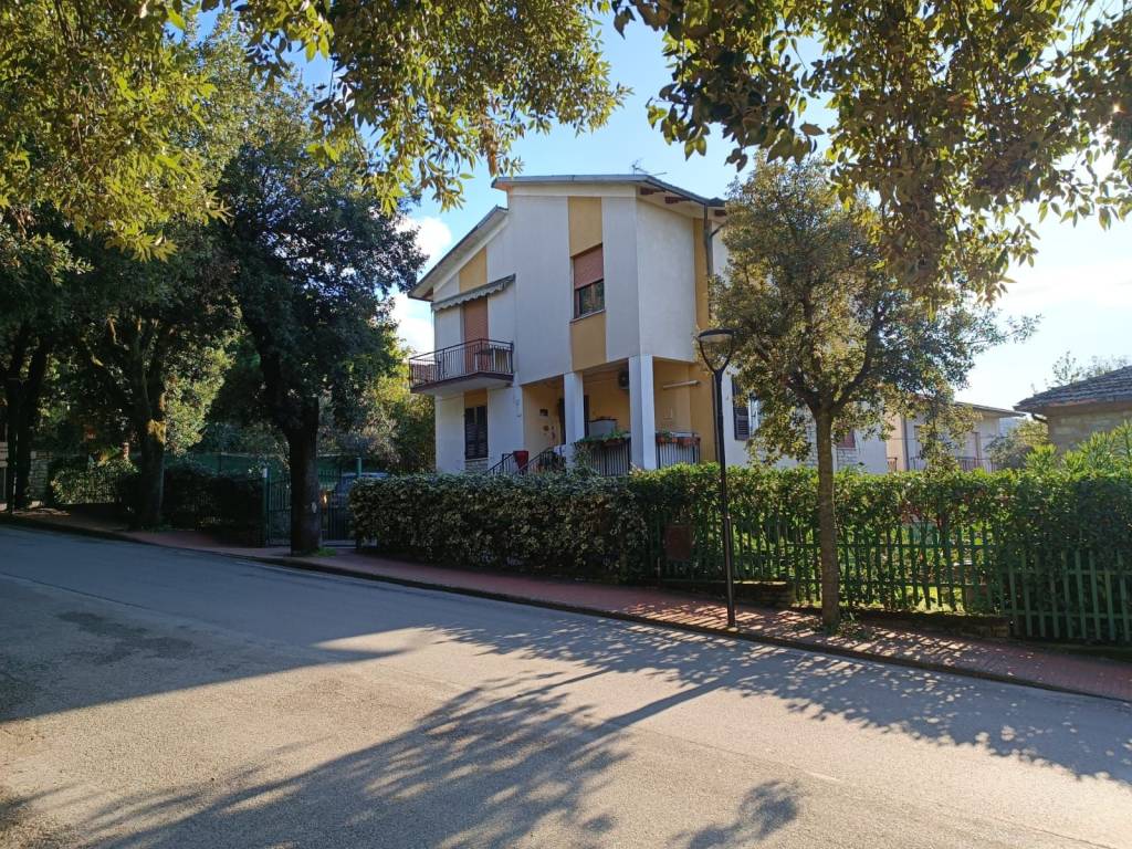Villa a Paciano in Viale Roma - Foto 2