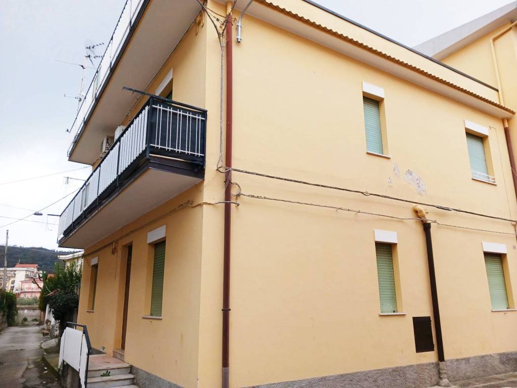 Appartamento a Catanzaro in Via dei Mille, 10 - Foto 2