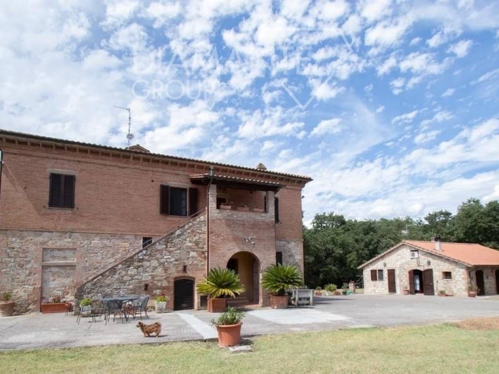 Rustico / casale a Castiglione del lago in Via Cesare Pavese - Foto 2