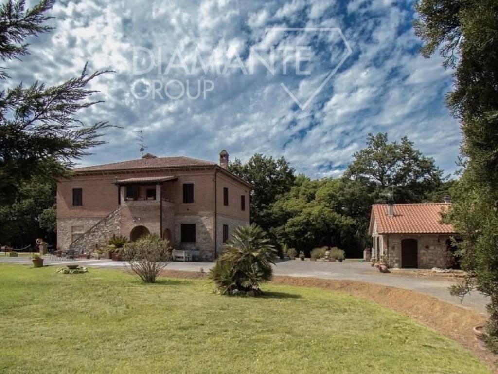 Rustico / casale a Castiglione del lago in Via Cesare Pavese - Foto 3