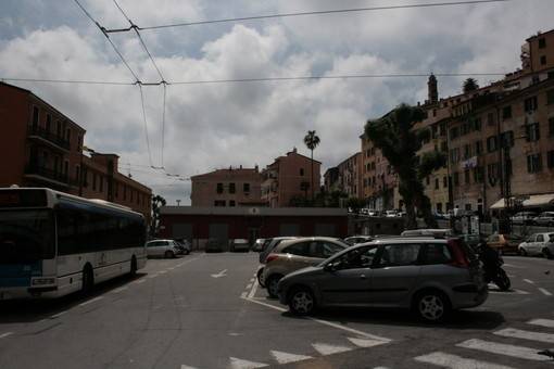 Immobile a Ventimiglia in Ventimiglia centro piazza Costituente - Foto 2