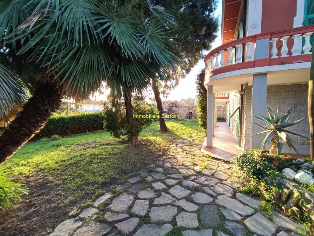 Villa a Sanremo in CORSO MAZZINI - Foto 3
