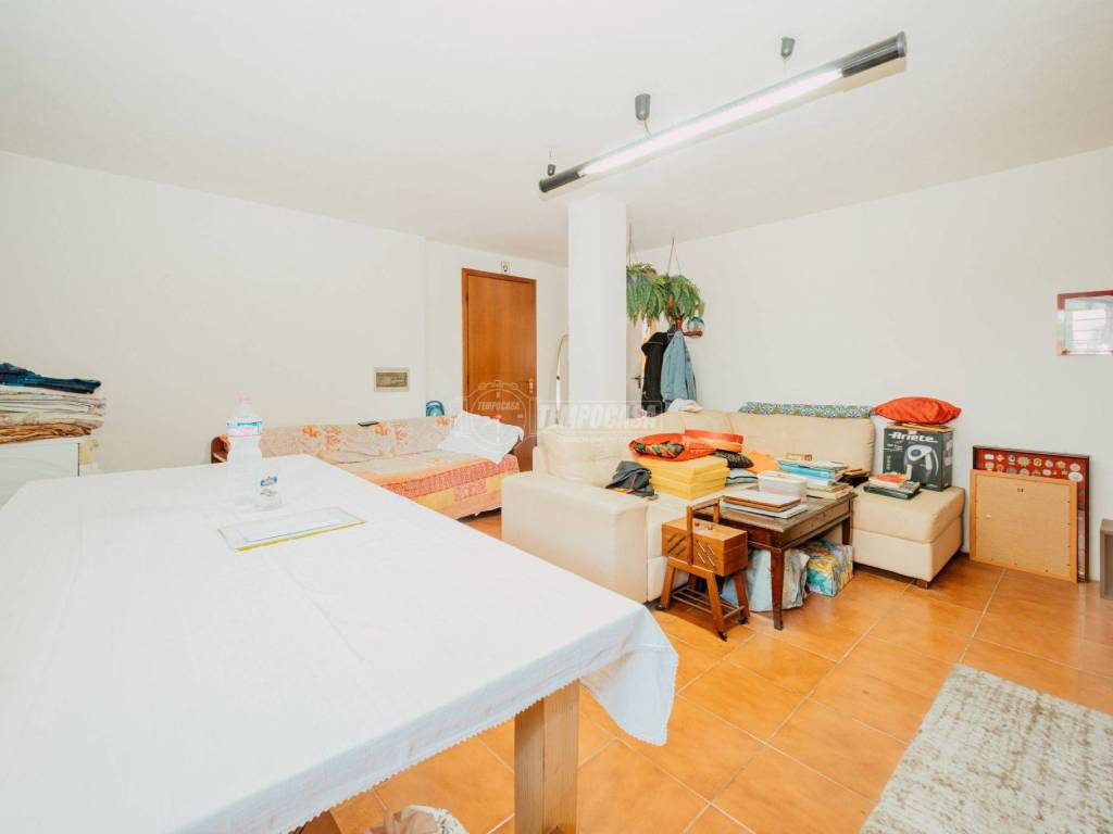 Villa a Mortara in Via Emilia Bossi Gregotti 33 - Foto 5