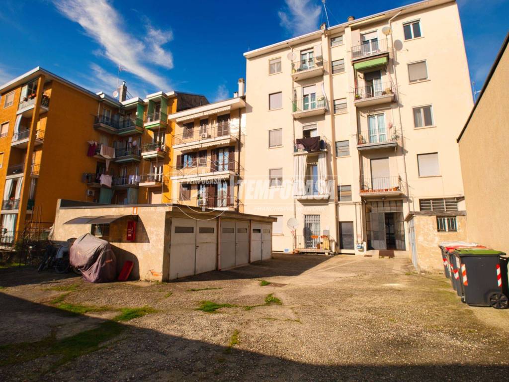 Appartamento a Novara in Via Benedetto Alfieri - Foto 2