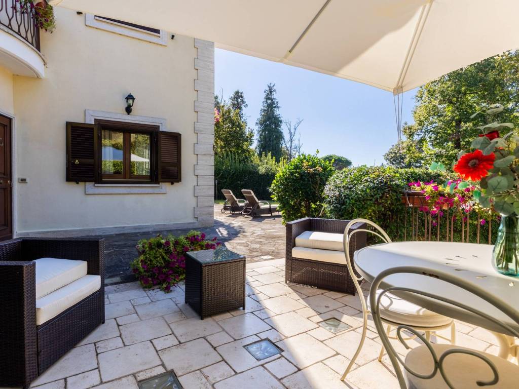 Villa a Ariccia in Via dei Tigli - Foto 3