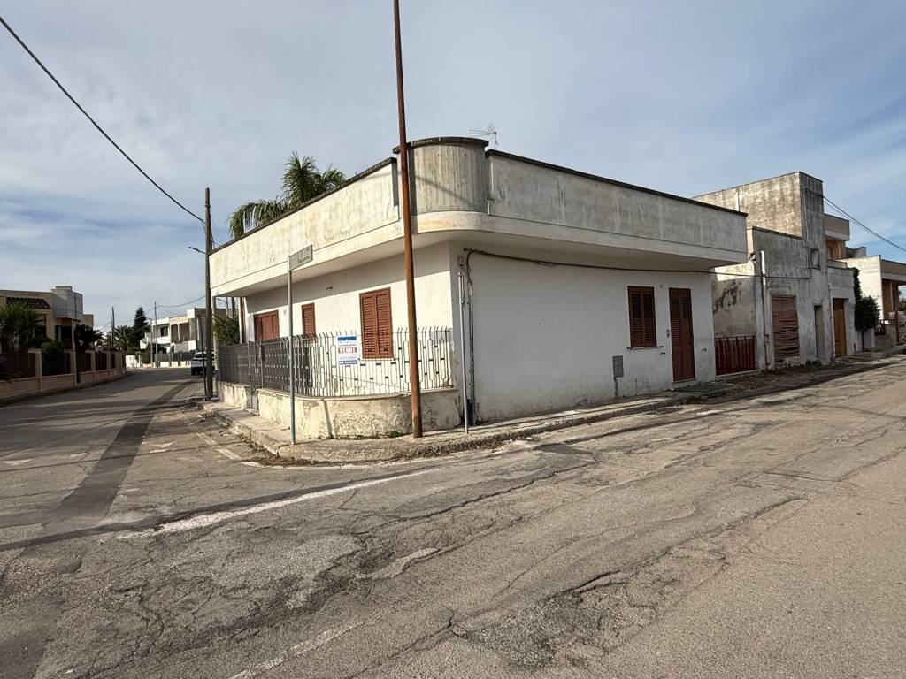 Casa indipendente a Melendugno in Via Sicilia - Foto 3