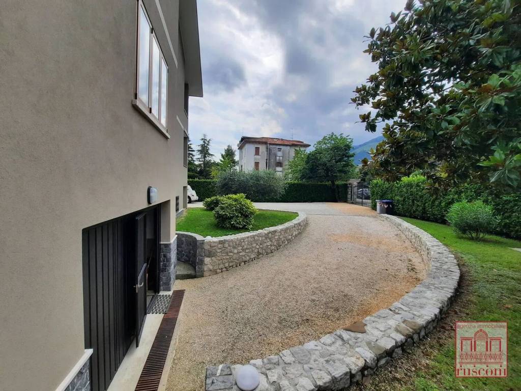 Villa a Montereale valcellina in Via Dell'Omo, 71 - Foto 3