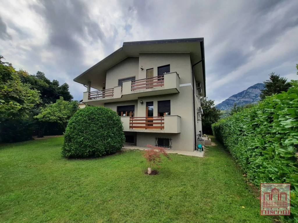 Villa a Montereale valcellina in Via Dell'Omo, 71 - Foto 4