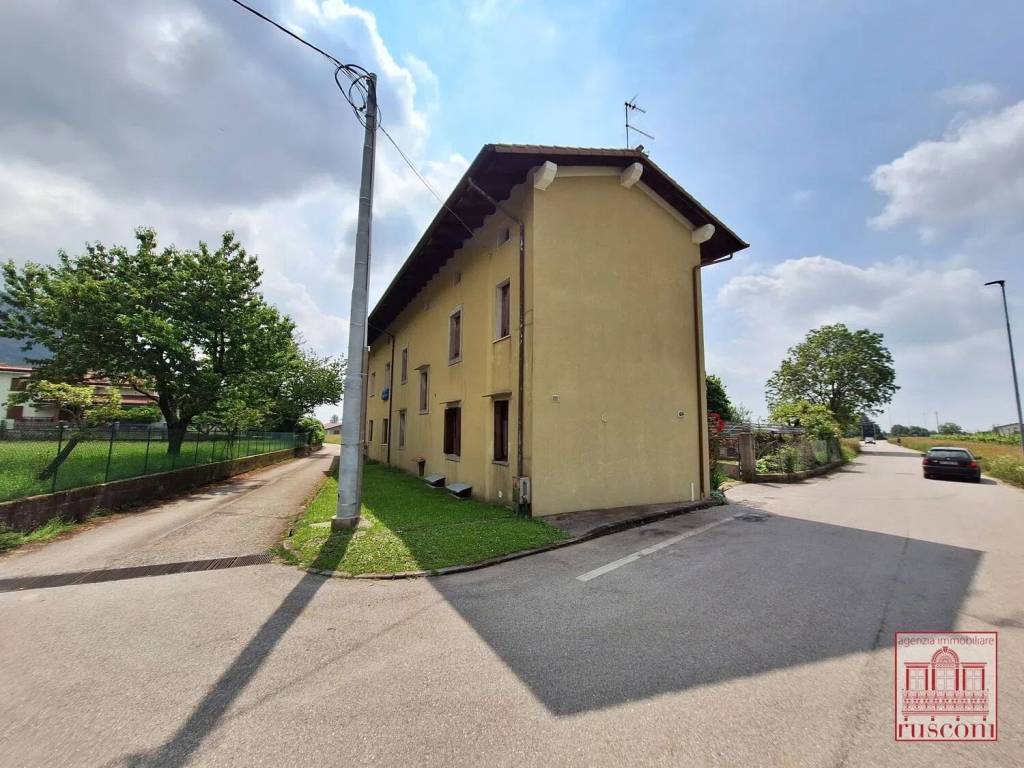 Villa a Meduno in Via Ciago, 27 - Foto 2