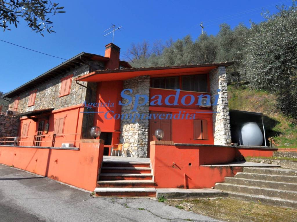 Rustico / casale a Montecatini-terme in Via di Riaffrico - Foto 2