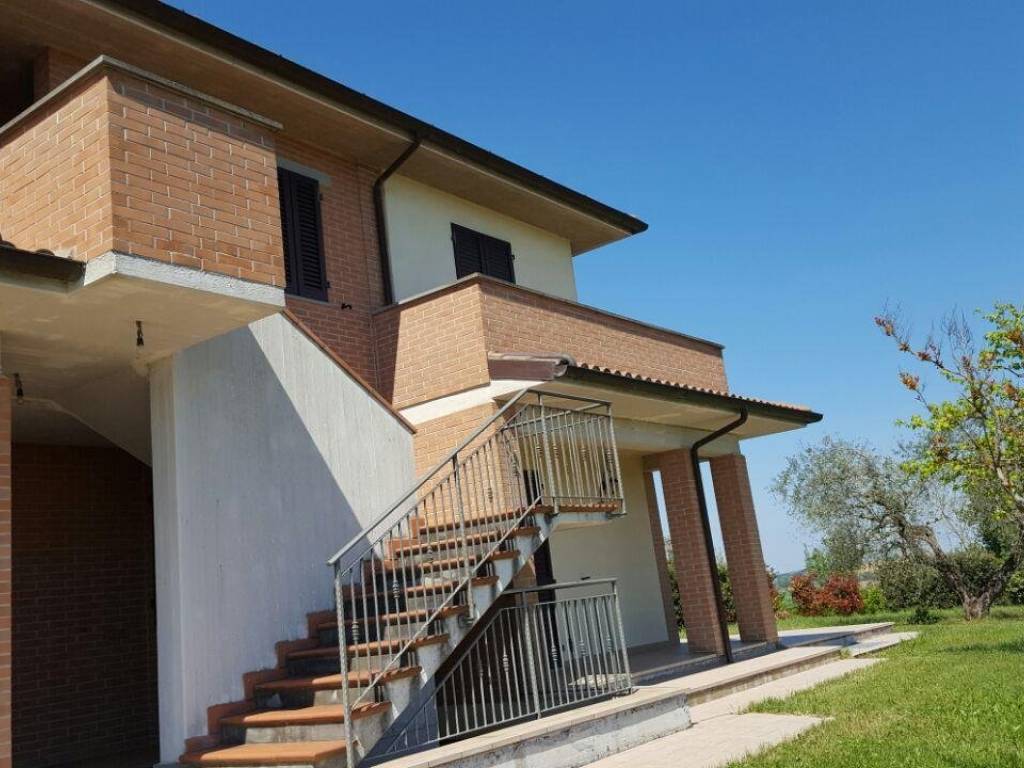 Casa indipendente a Castiglione del lago - Foto 2