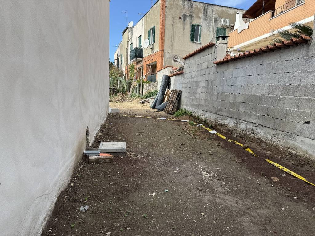 Villa a Guidonia montecelio in Via Calabria, 27 - Foto 3