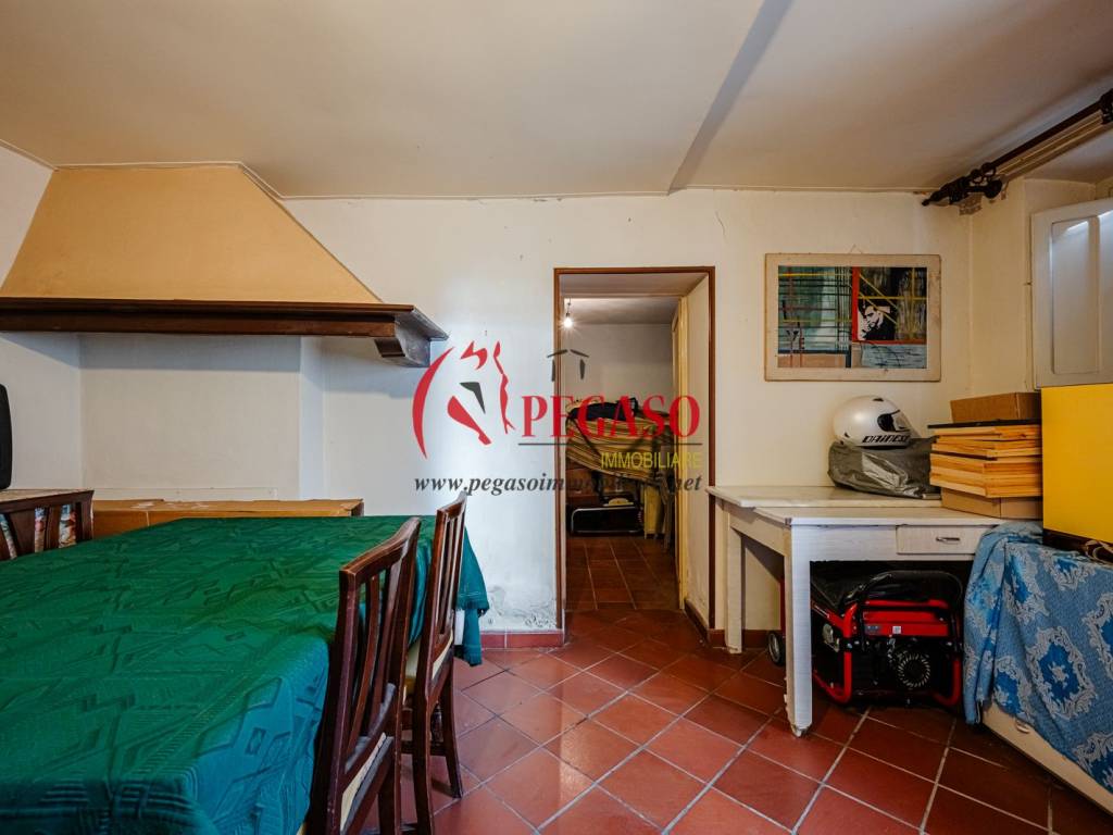 Casa indipendente a Pescia in Via delle Molina - Foto 2
