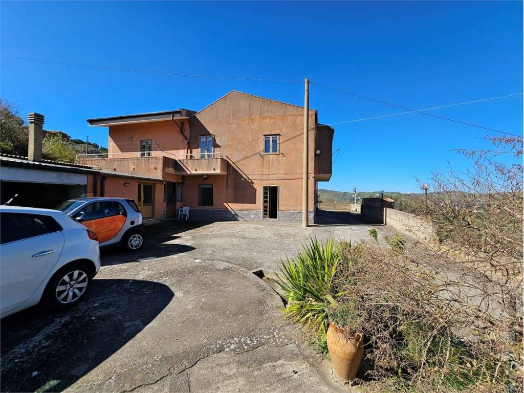 Villa a Enna in CONTRADA TORRE, SNC - Foto 2