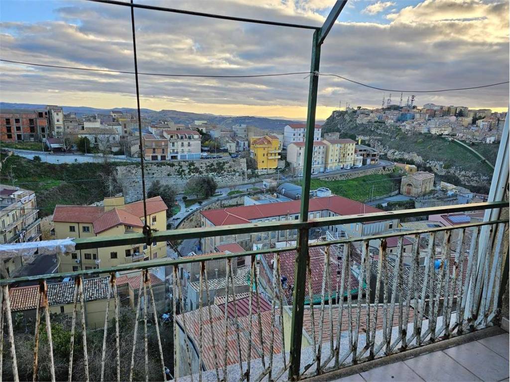 Casa indipendente a Enna in VIA APOLLONIO DI BILIO, 30 - Foto 2