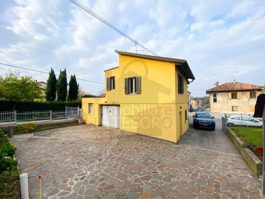 Villa a Rimini in Via Consolare Rimini-San Marino, 168 - Foto 4