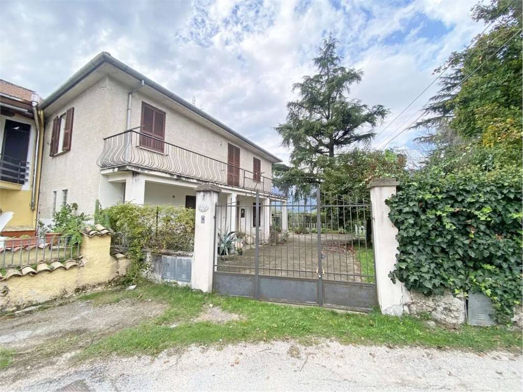 Villa a Sora in Via Colle Marchitto S.N.C. - Foto 4