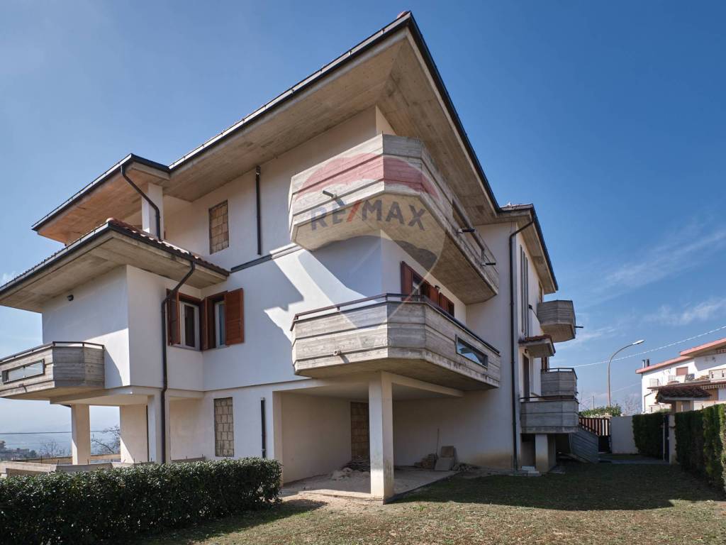 Villa a Penne in C.DA SARACENO, 4 - Foto 3