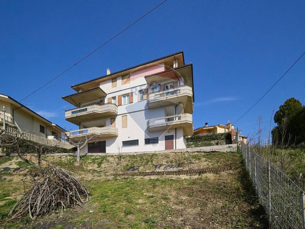 Villa a Penne in C.DA SARACENO, 4 - Foto 5